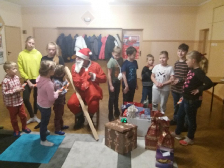 Spotkanie wielopokoleniowe z Mikołajem